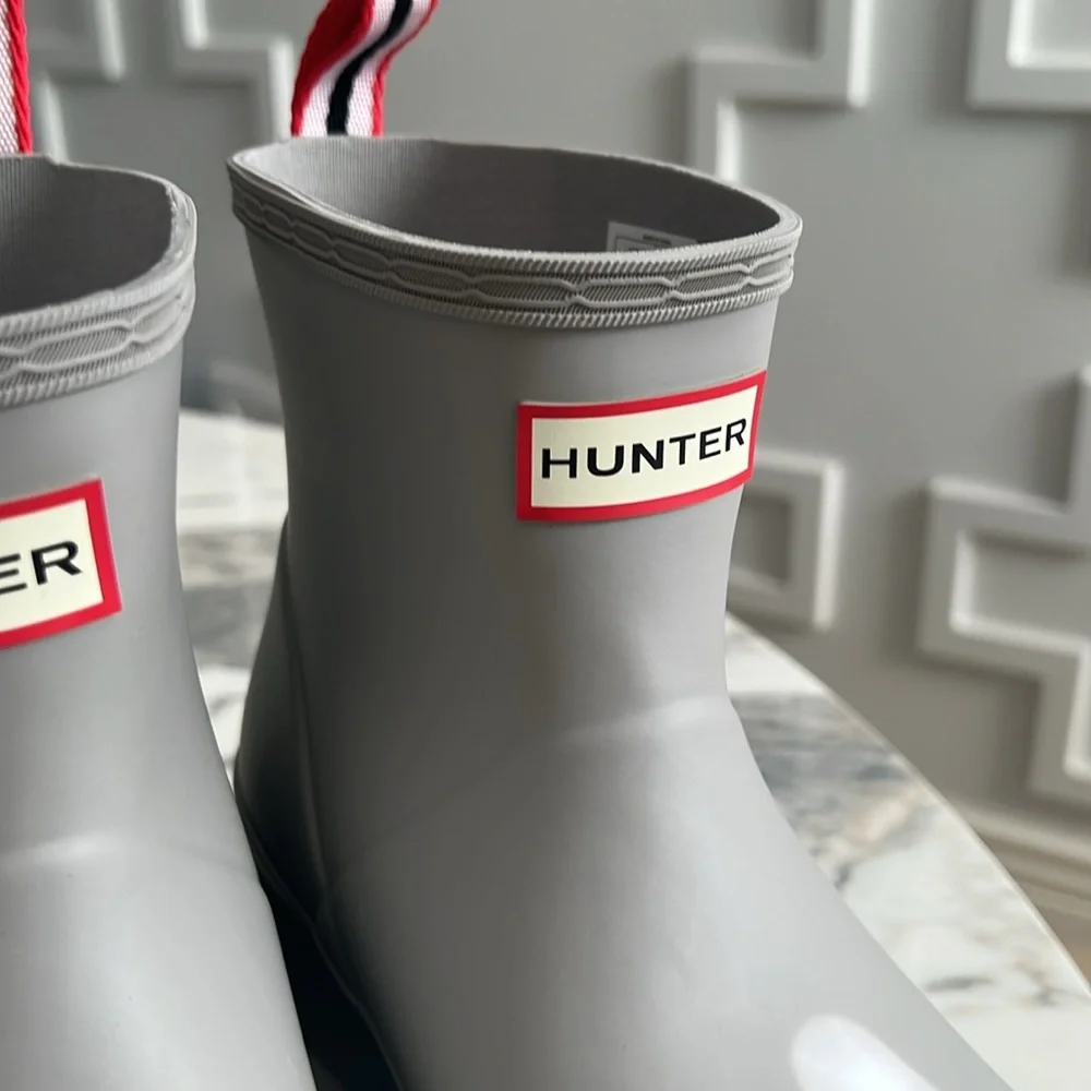 NWT - Hunter Women's Original Play Short Boots - Zinc🤍
